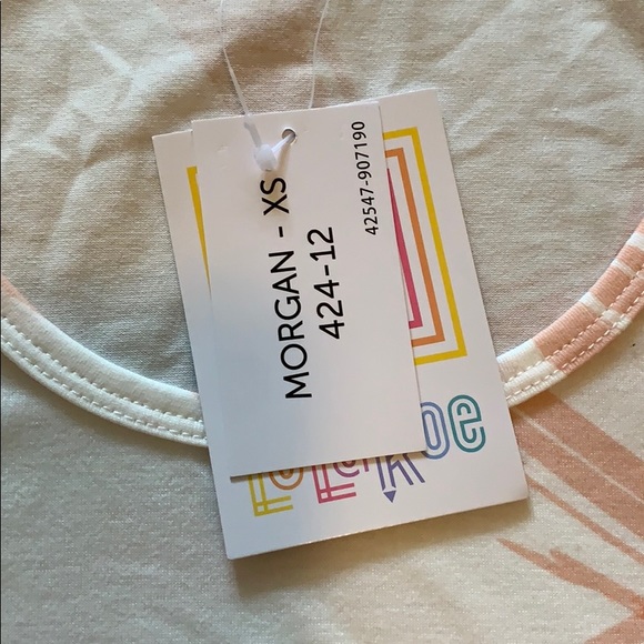 🦄NWT LULAROE MORGAN - Picture 3 of 4